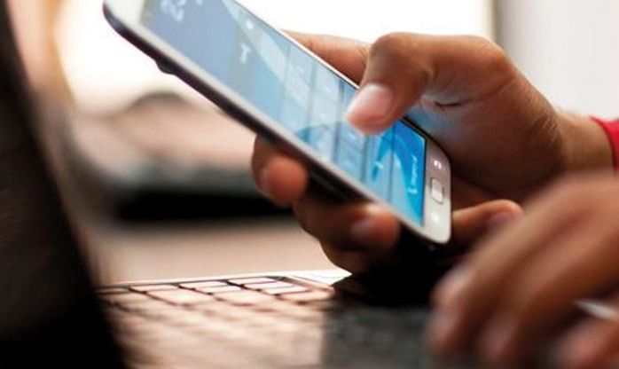 Do genérico ao especializado: por que a IA nativa bate o chatbot comum no atendimento.
