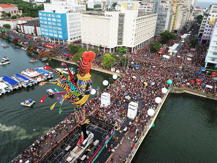 12 Destinos para Curtir ou Descansar no Carnaval 2026 4 galo%20da%20madrugada