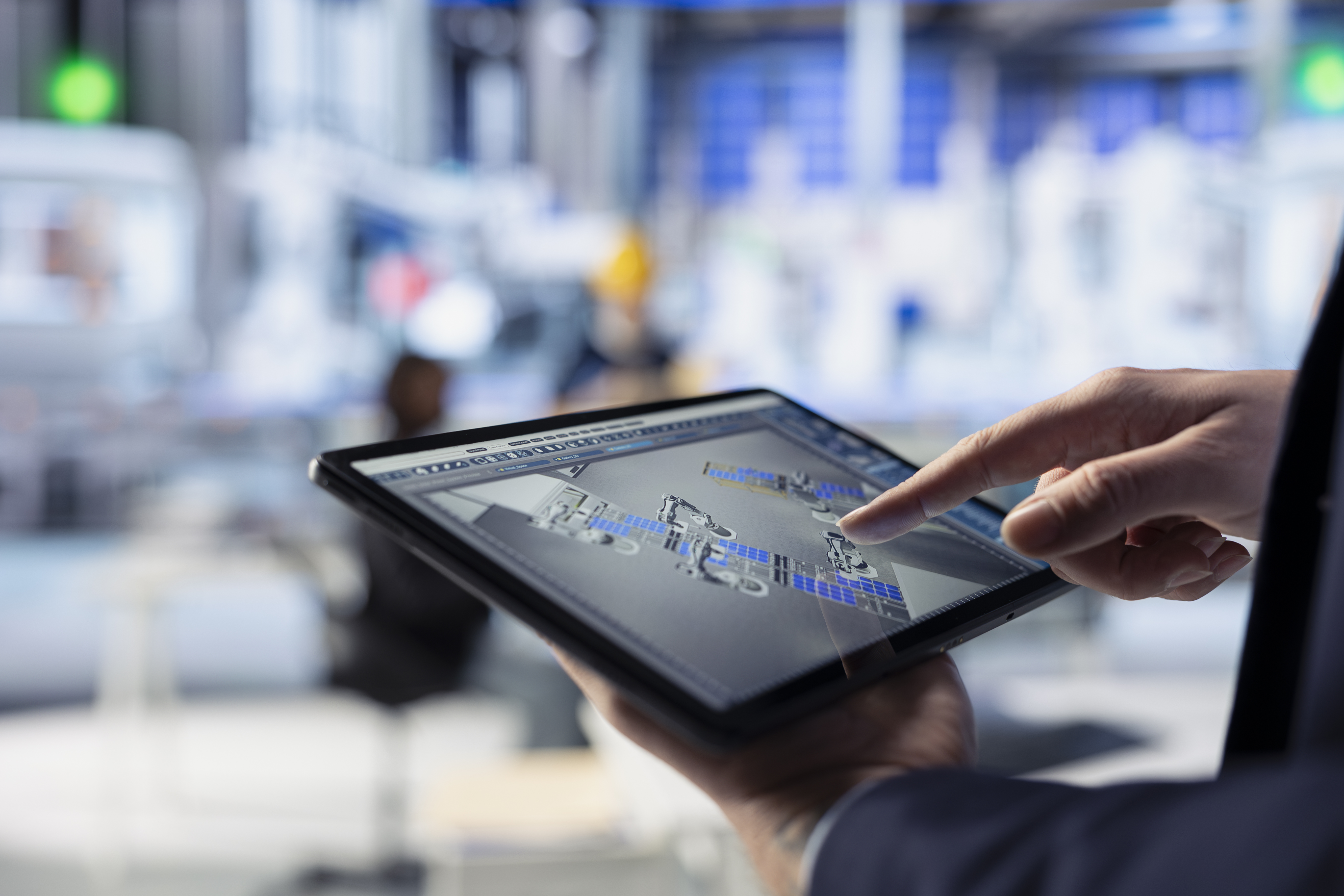 Linha de produção industrial com esteiras e robôs conectados por sensores IoT 